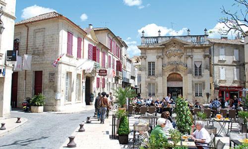 Appartement 32 M2 Intra Muros - Wifi - Netflix - Bureau Avignon Exterior foto